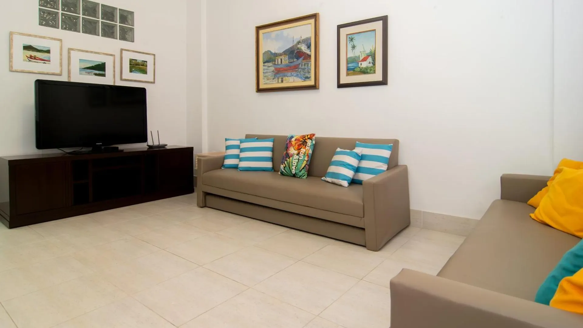 Localizacao Privilegiada Na Av. Atlantica Jk4995 Balneário Camboriú