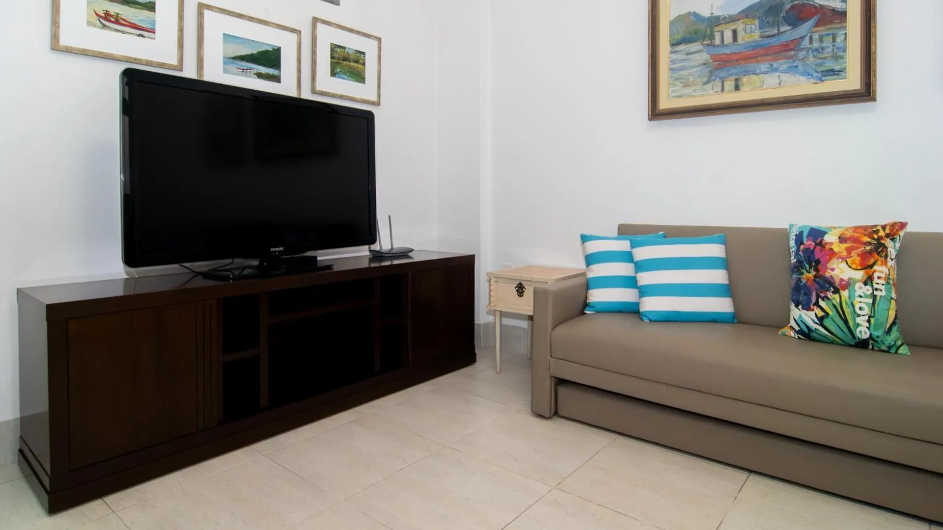 Localizacao Privilegiada Na Av. Atlantica Jk4995 Balneário Camboriú